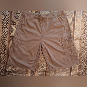 MEN'S XL NIKE CARGO SHORTS